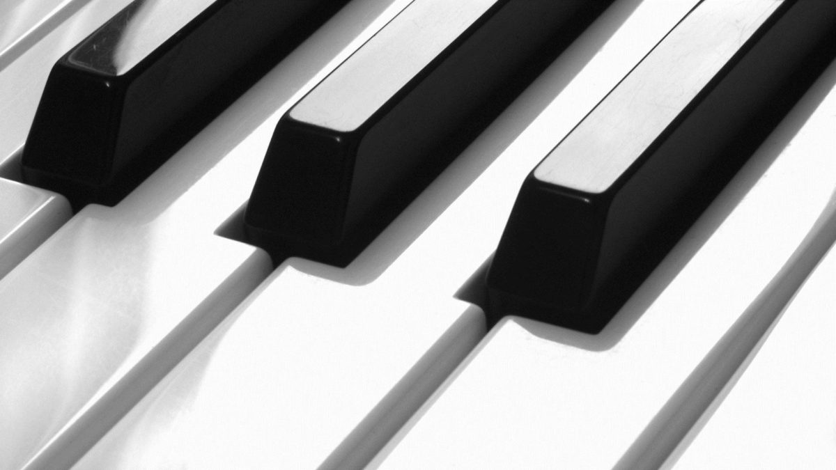 Close Up Piano Keys - HD Wallpaper 