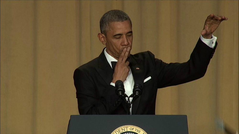 Barack Obama Trump Roast - Obama Mic Gif - HD Wallpaper 