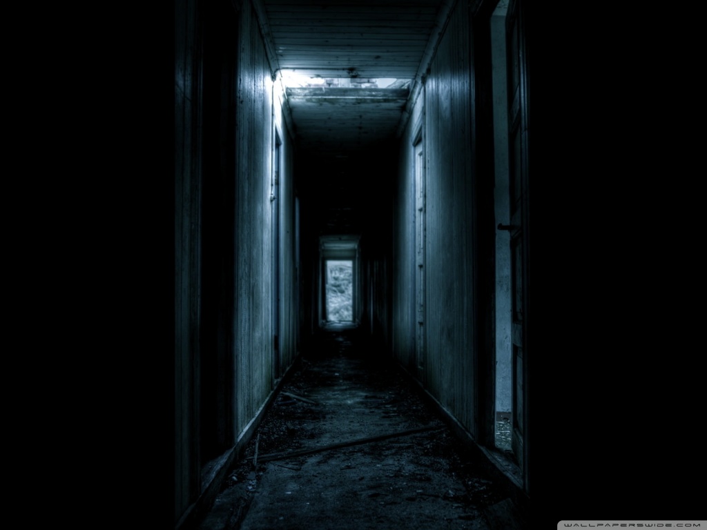 Creepy Corridor - HD Wallpaper 