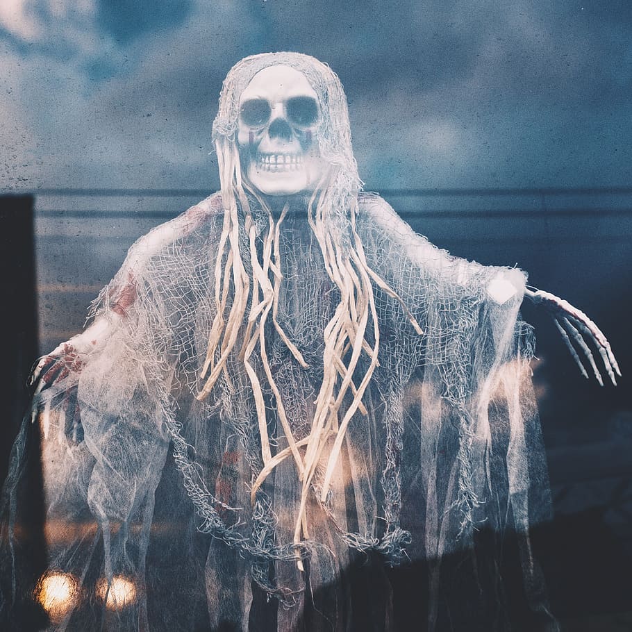 Ghost Illustration Screengrab, Spirit, Halloween, Creepy, - Creepy Halloween Scary Ghost - HD Wallpaper 
