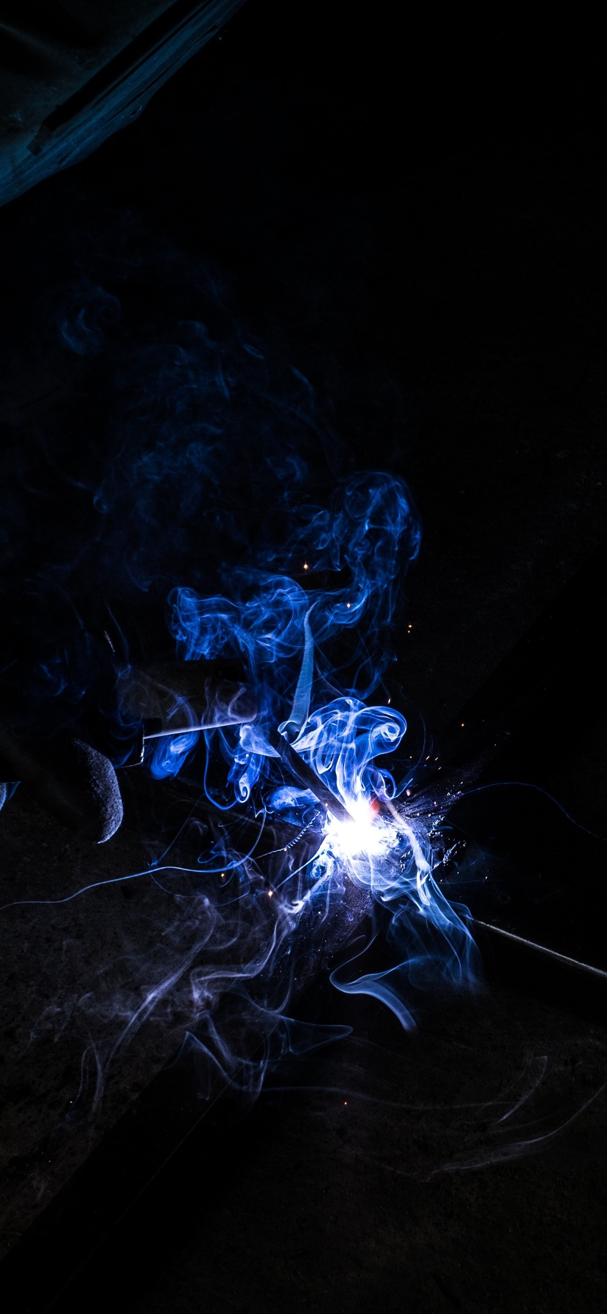 Iphone Wallpaper Smoke, Sparks, Magic - Wallpaper - HD Wallpaper 