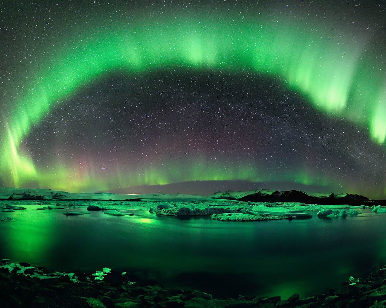 Starry Night Of Iceland - HD Wallpaper 