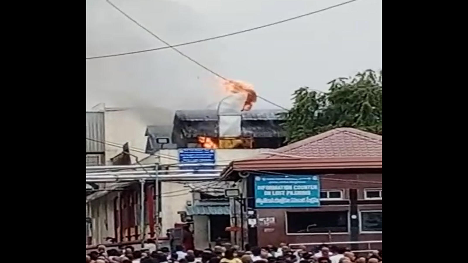 Crowd - HD Wallpaper 