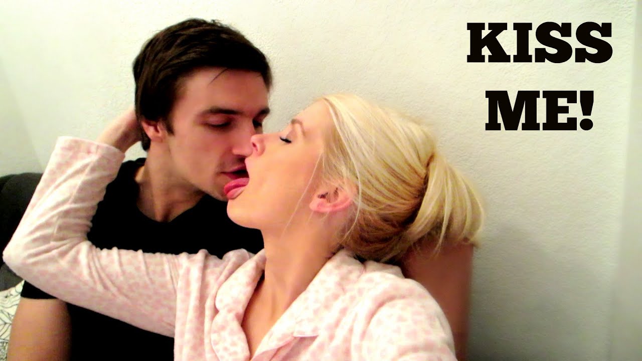 How To Lip Kiss Your Boyfriend - Love. 