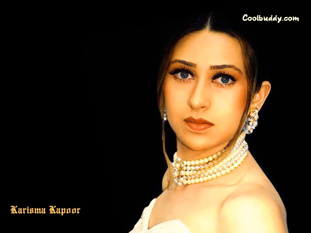 Karishma Kapoor - HD Wallpaper 