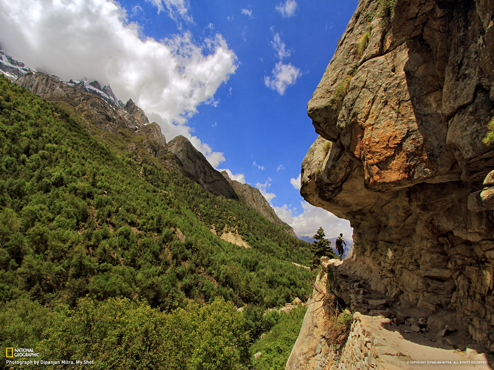 Top Hiking Pc Backgrounds, Elegant Wallpapers - Wadi - HD Wallpaper 