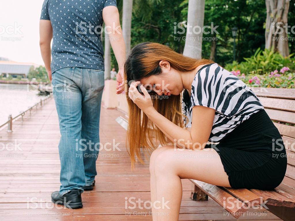 Boyfriend And Girlfriend Broke Up - HD Wallpaper 