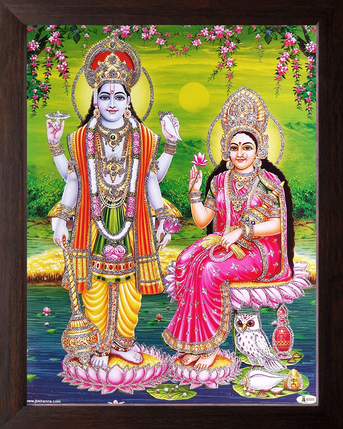 Vishnu Standing Lakshmi Sitting - HD Wallpaper 