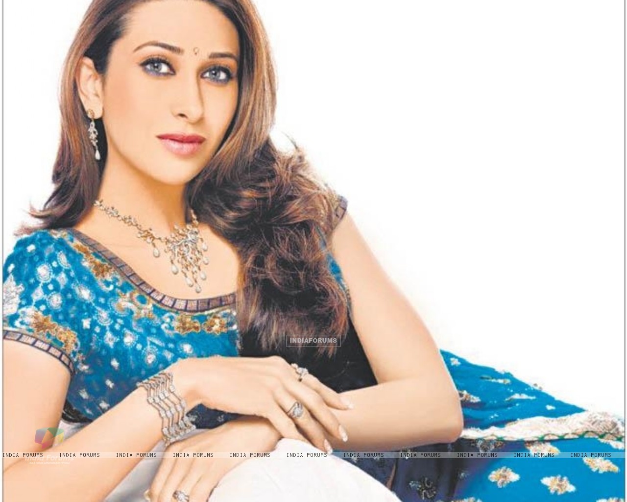 Utssav Cz Gold Jewels Ltd - HD Wallpaper 