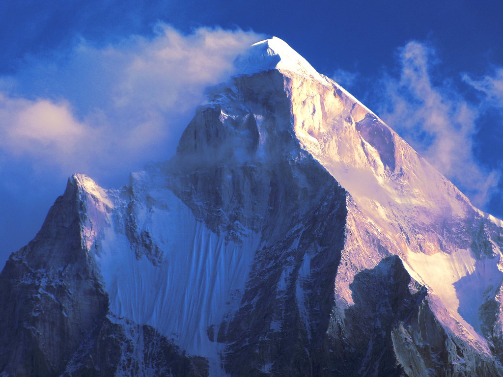 Mount Shivling - HD Wallpaper 