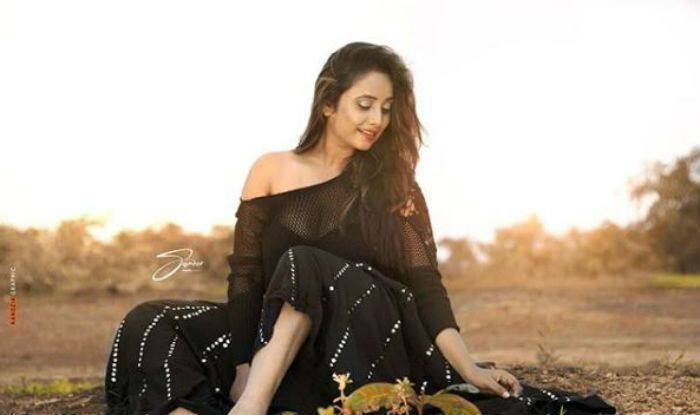Bhojpuri Hottie Rani Chatterjee’s Sexy Look In A See-through - Rani Chattarje Beutifull Girl - HD Wallpaper 