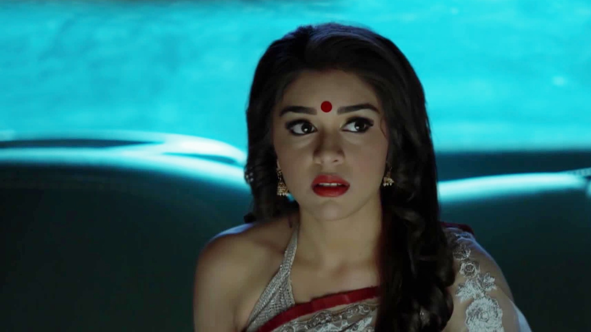 Eisha Singh As Rani In Ek Tha Raja Ek Thi Rani Wallpaper - Lady - HD Wallpaper 