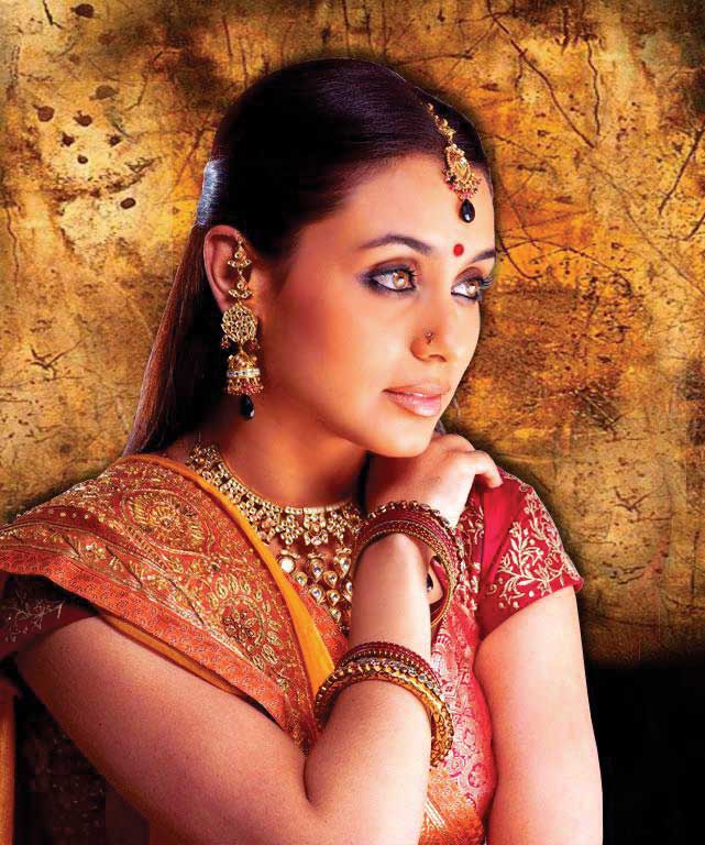 Rani Mukherjee - HD Wallpaper 