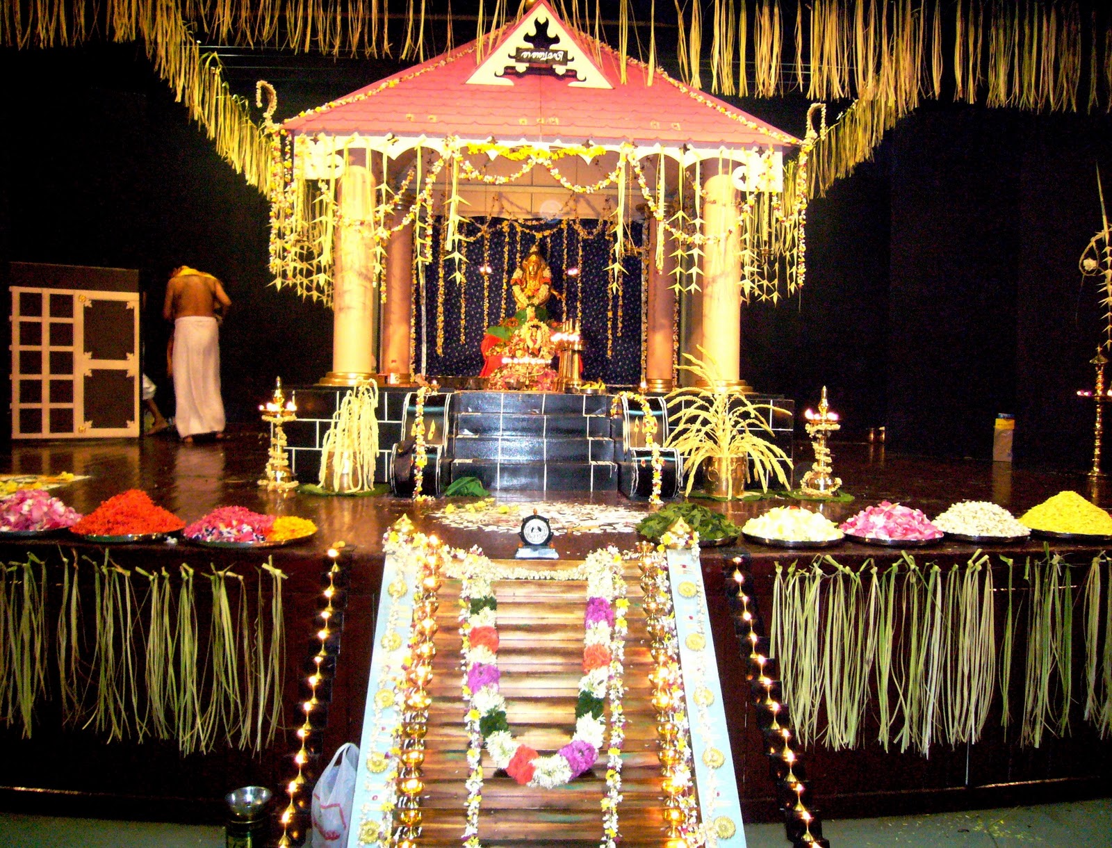 Lord Ayyappa Temple Sabarimala - HD Wallpaper 