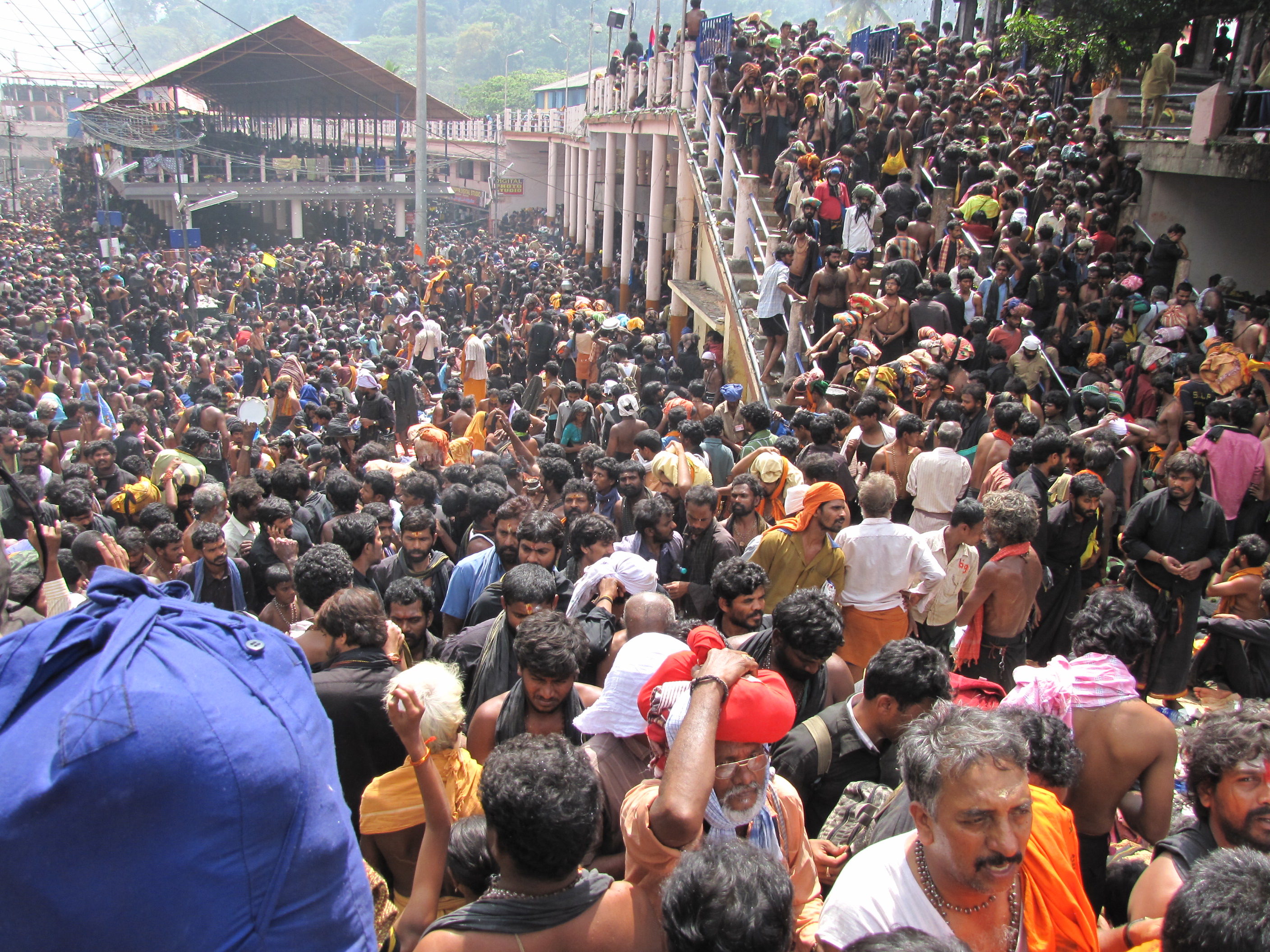 Temples Dedicated Of Swami Ayyappan, Image Source - Sabarimala Ayyappa Temple - HD Wallpaper 