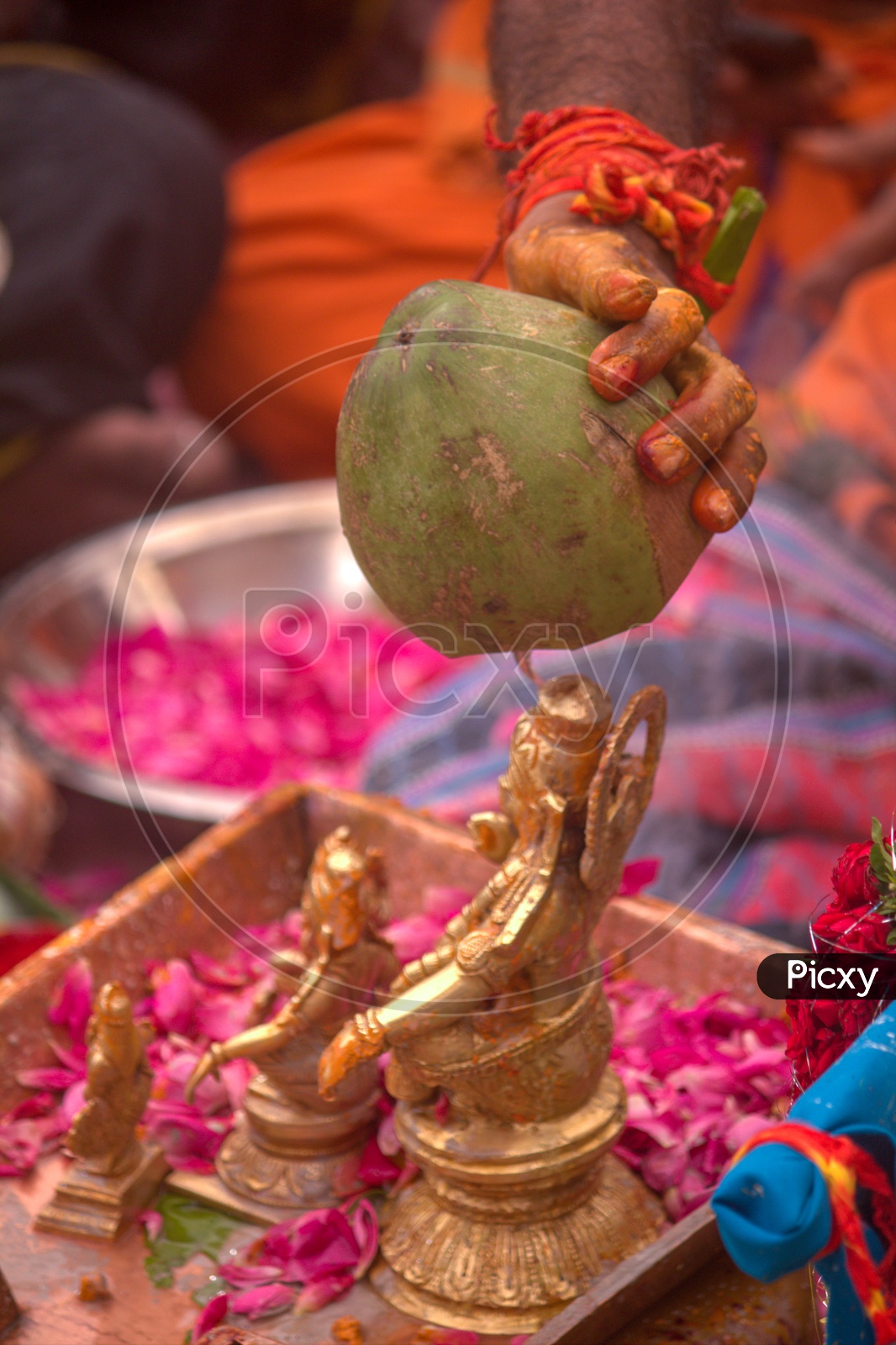 Brass - HD Wallpaper 