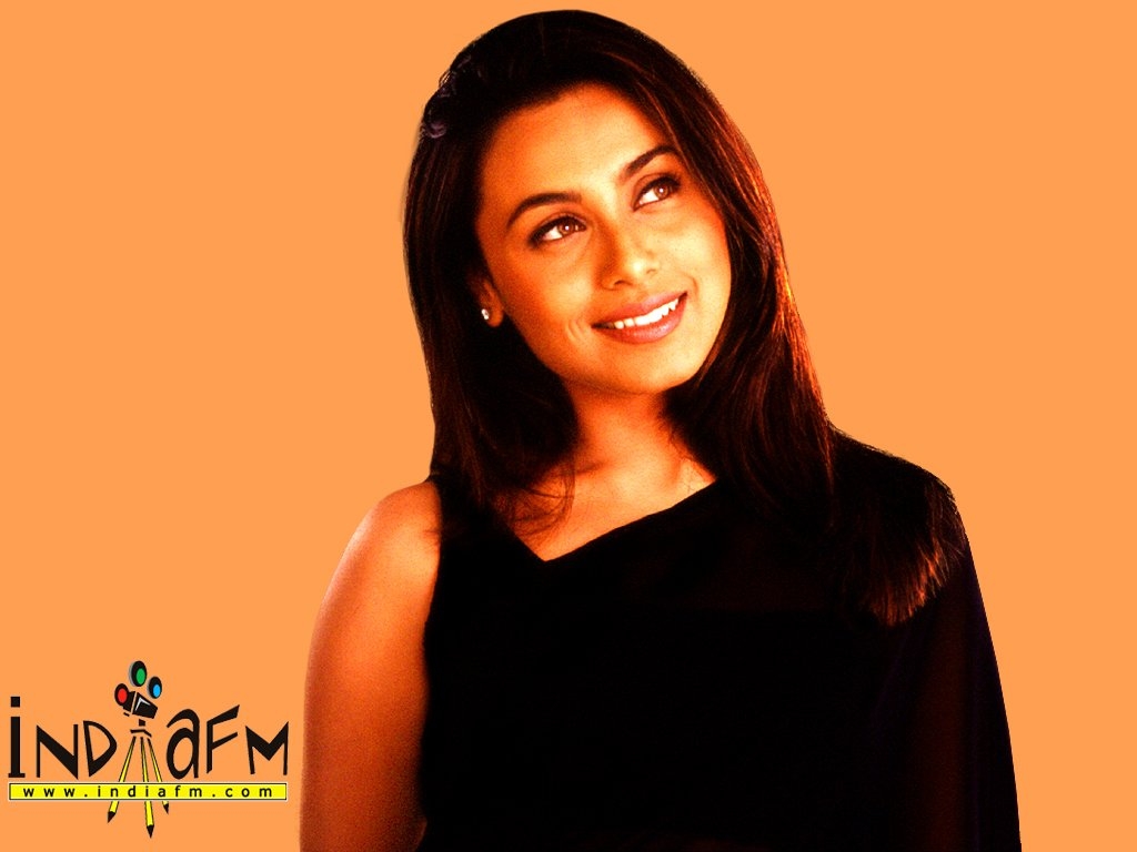 Rani Mungkerjee - HD Wallpaper 