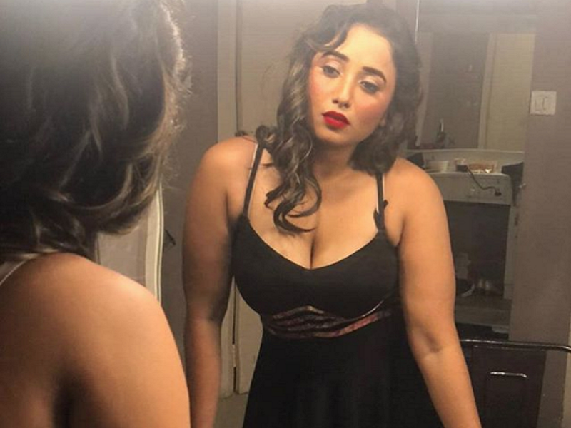 Hotness Alert Rani Chatterjee Looks Smoking Hot In - Antara Biswas In Bikini - HD Wallpaper 