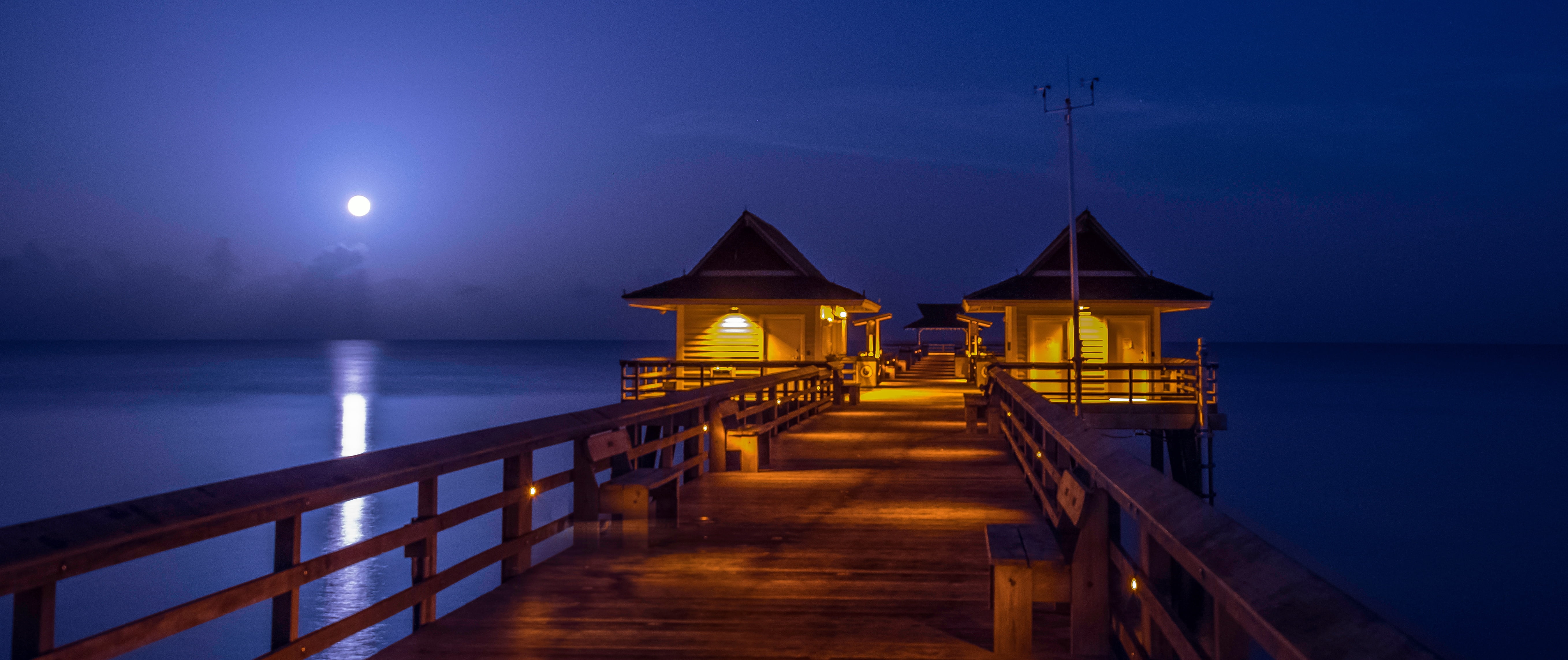Night Time Pier Hd - HD Wallpaper 