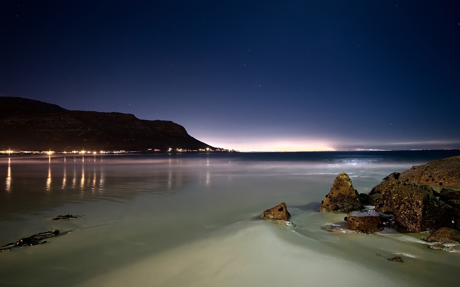 Night Beach Wallpaper 4k - HD Wallpaper 
