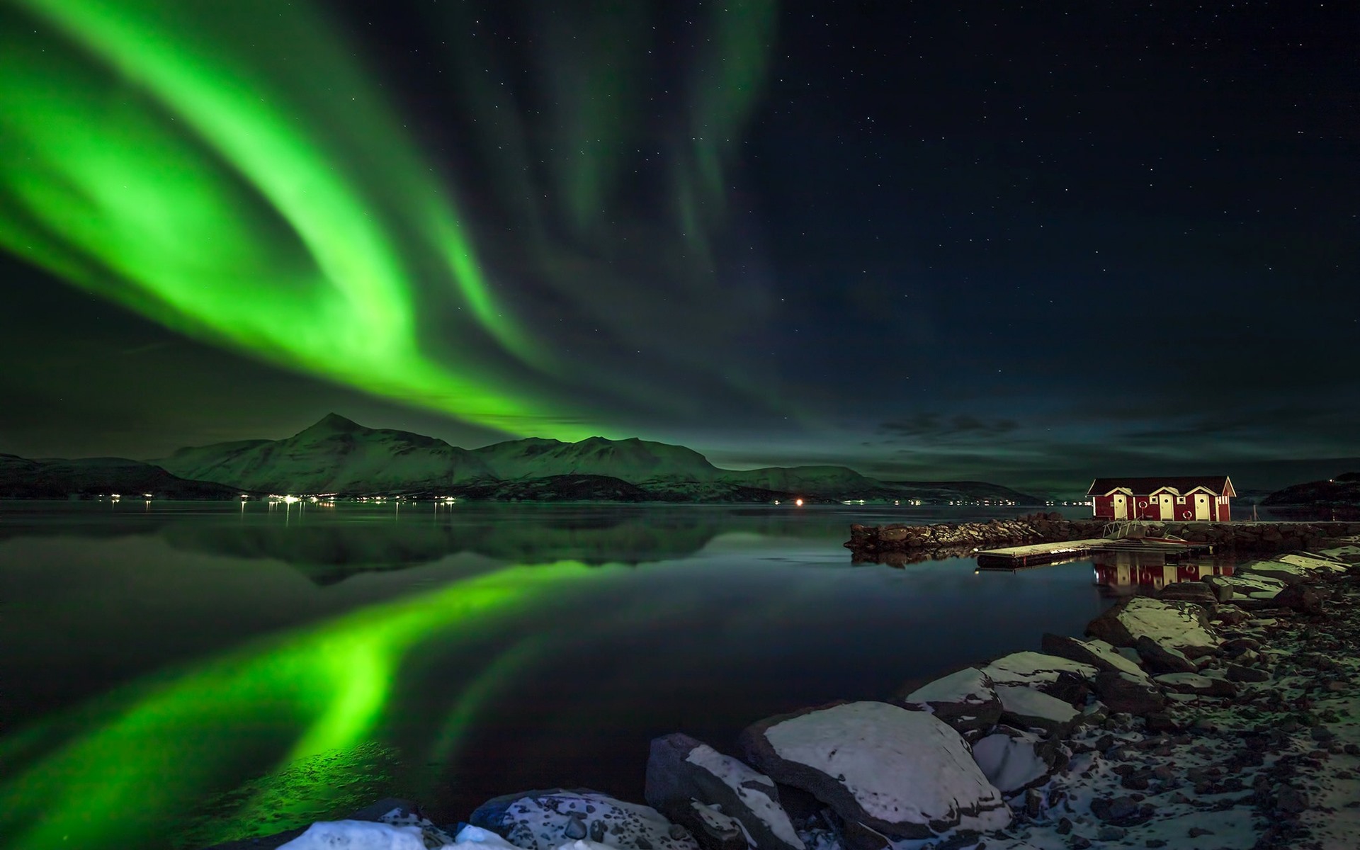 Wallpaper Northern Lights, Beautiful Night Scenery, - Aurora - HD Wallpaper 