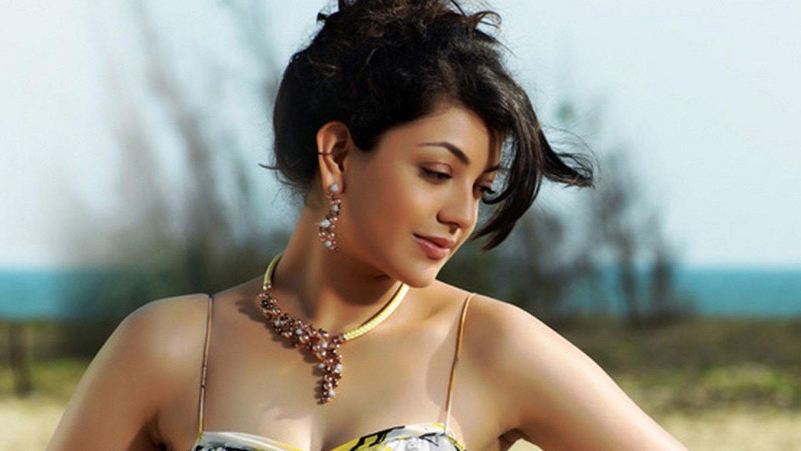 Kajal Agarwal Bollywood Actors Female Bra Bikini Hd - HD Wallpaper 