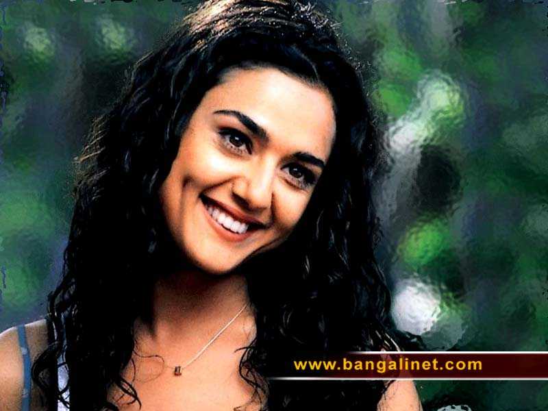 New Hindi Stars Preity Zinta - Childhood Photos Of Bollywood Stars - HD Wallpaper 