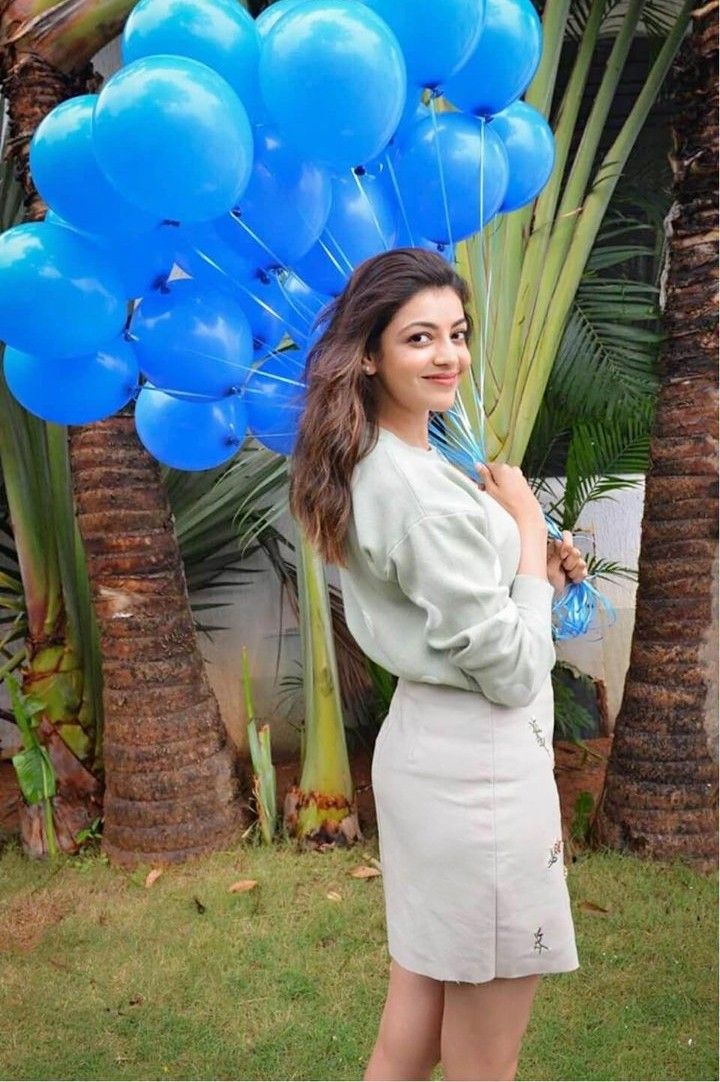 Kajal Aggarwal Balloon - HD Wallpaper 