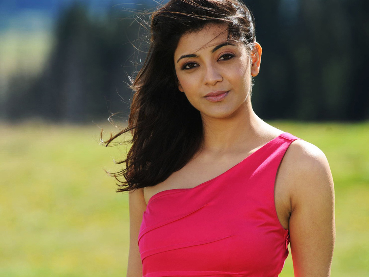 Kajal Aggarwal Hd Wallpaper Hd - HD Wallpaper 