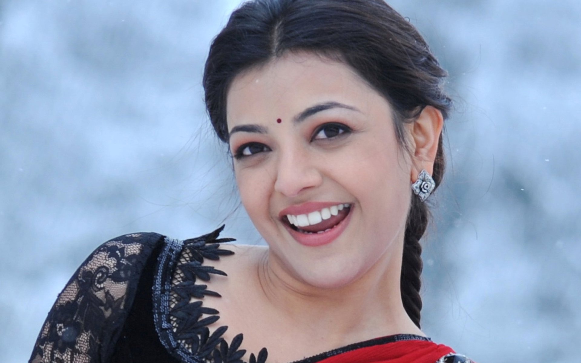 Kajal Agarwal In Baadshah - HD Wallpaper 