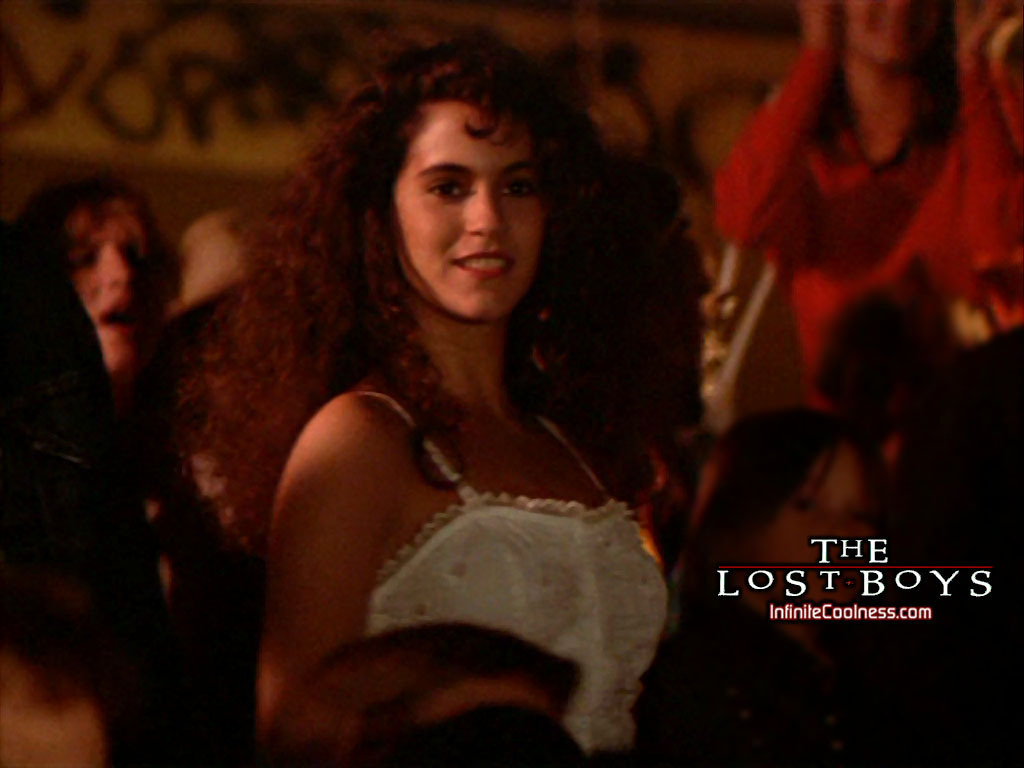 Star - Jami Gertz Star Lost Boys - HD Wallpaper 