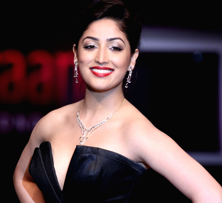 Bollywood New Girl Actress Sexy - HD Wallpaper 