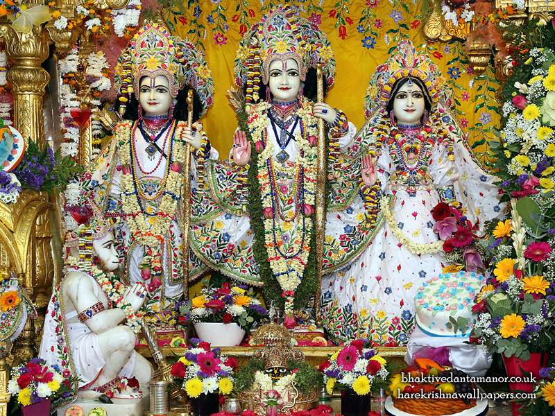 Sri Sri Sita Rama Laxman Hanuman Wallpaper - Visit Bhaktivedanta Manor - HD Wallpaper 