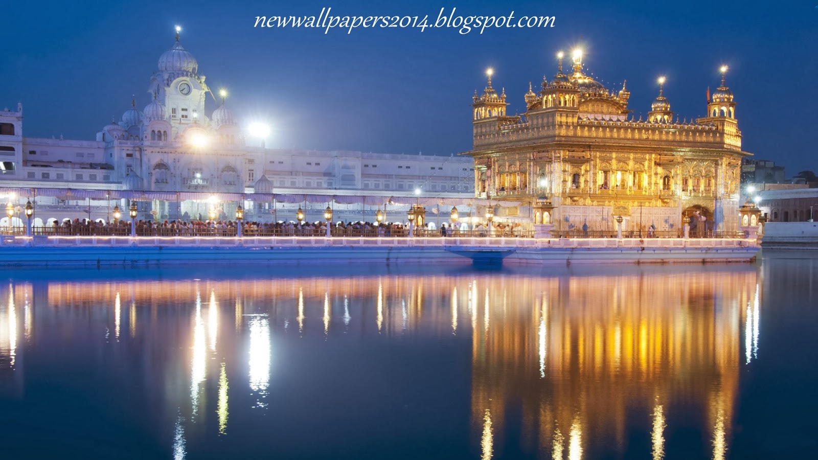 Harmandir Sahib Hd Wallpapers - Amritsar Golden Temple Wallpaper Hd - HD Wallpaper 
