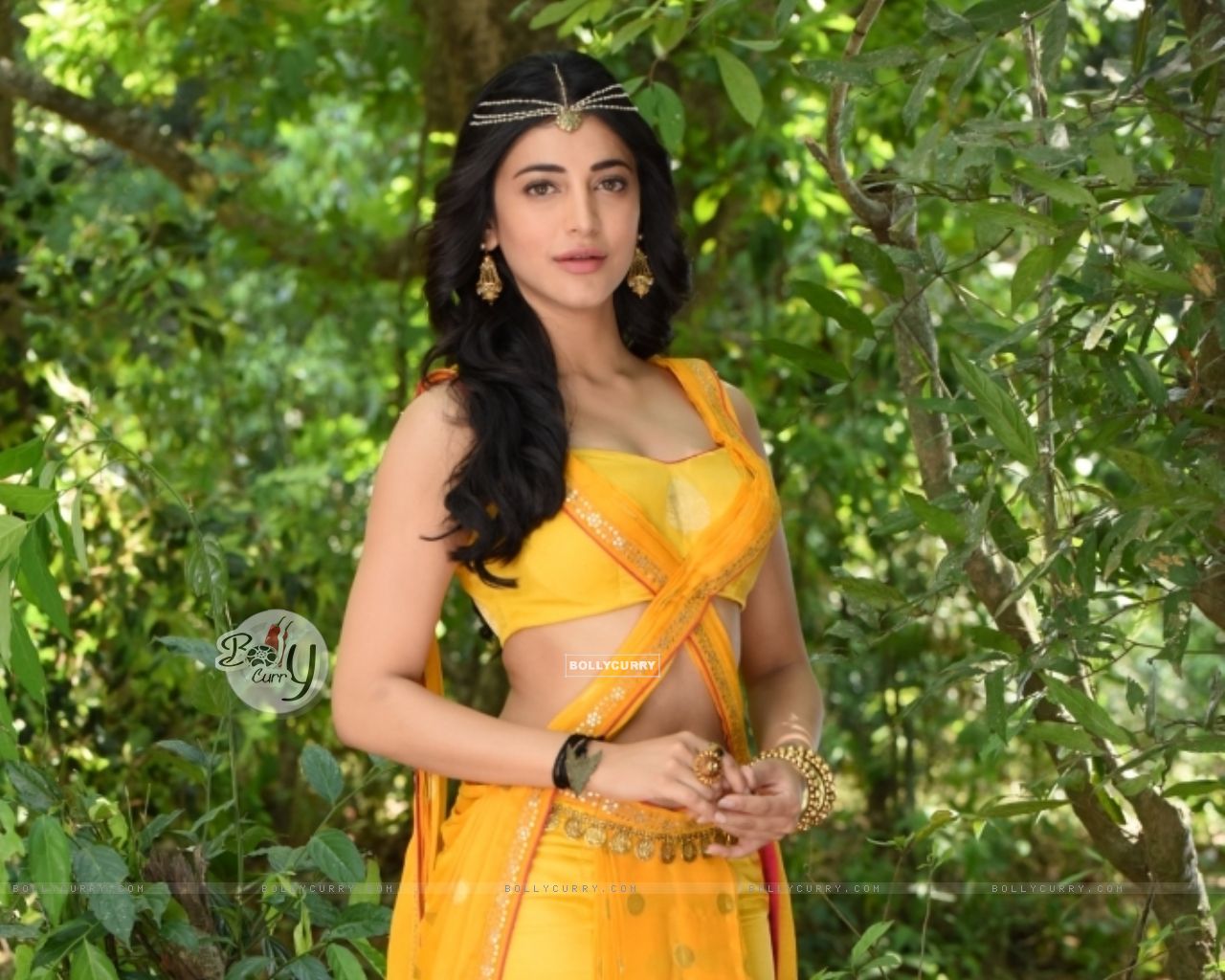 Puli Size - Shruti Hassan Hot Puli - HD Wallpaper 