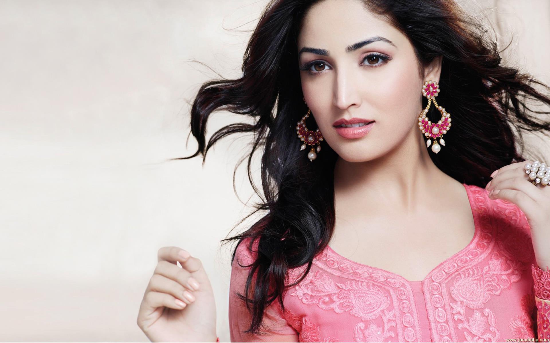 Yami Gautam Is On A Family Vacation And The Pictures - Sanam Re Yami Gautam - 1920x1200 Wallpaper Yami Gautam Is On A Family Vacation And The Pictures - Sanam Re Yami Gautam - 1920x1200 Wallpaper