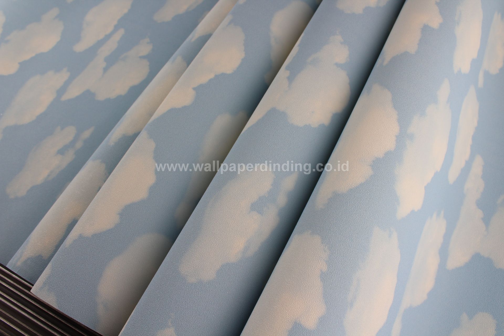 Wallpaper Dinding Anak Awan Biru - Wallpaper - HD Wallpaper 