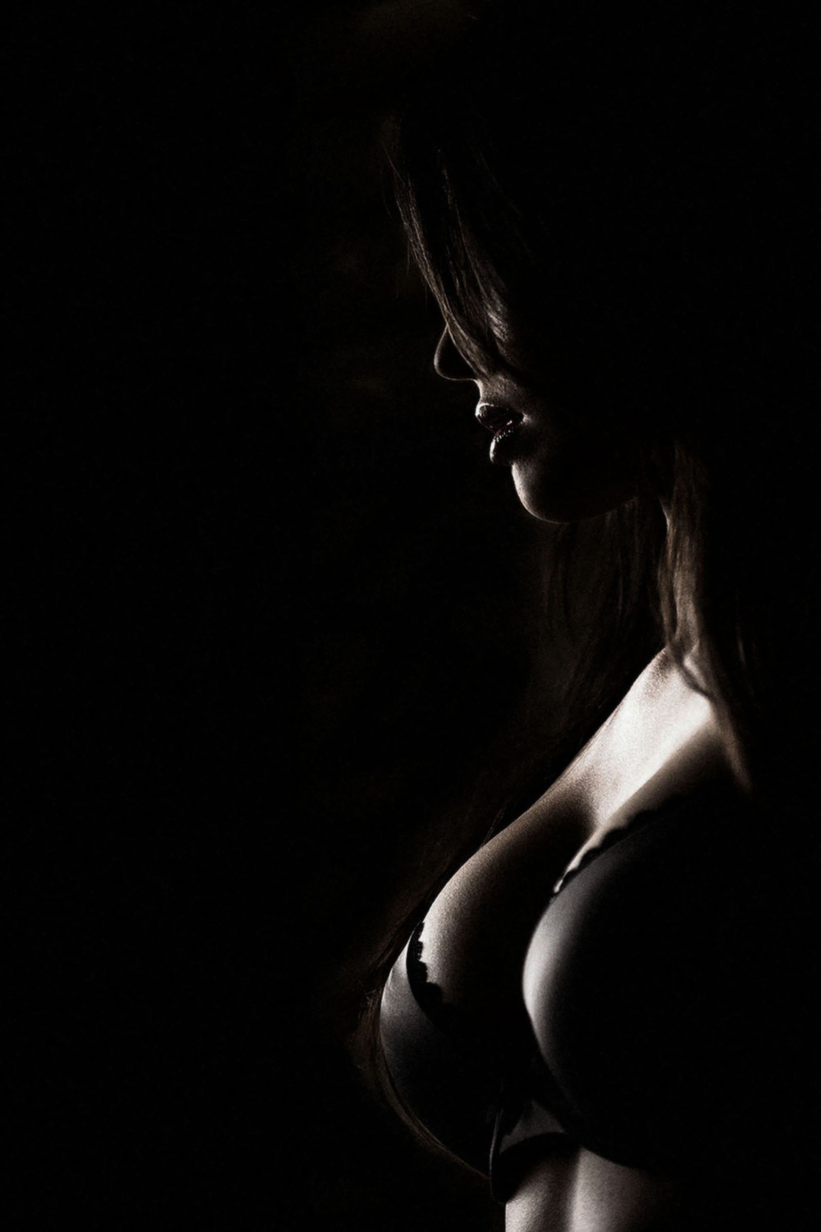 Hot Wallpaper Black And White - HD Wallpaper 