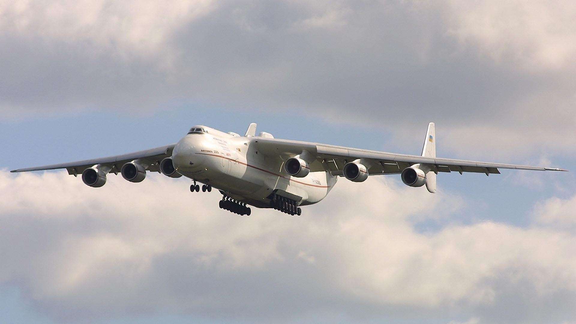 Antonov An 225 Hd Wallpaper - Antilov 225 Hd - HD Wallpaper 