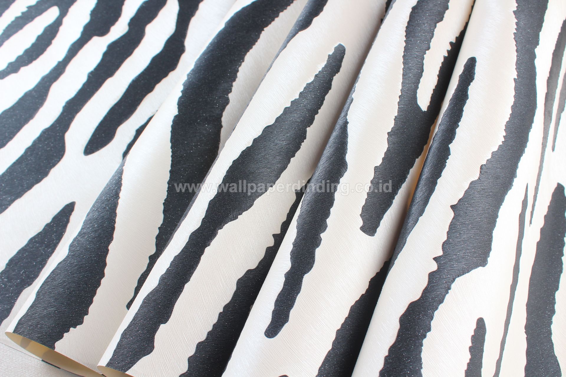 Wallpaper Dinding Minimalis Hitam Putih - Monochrome - HD Wallpaper 