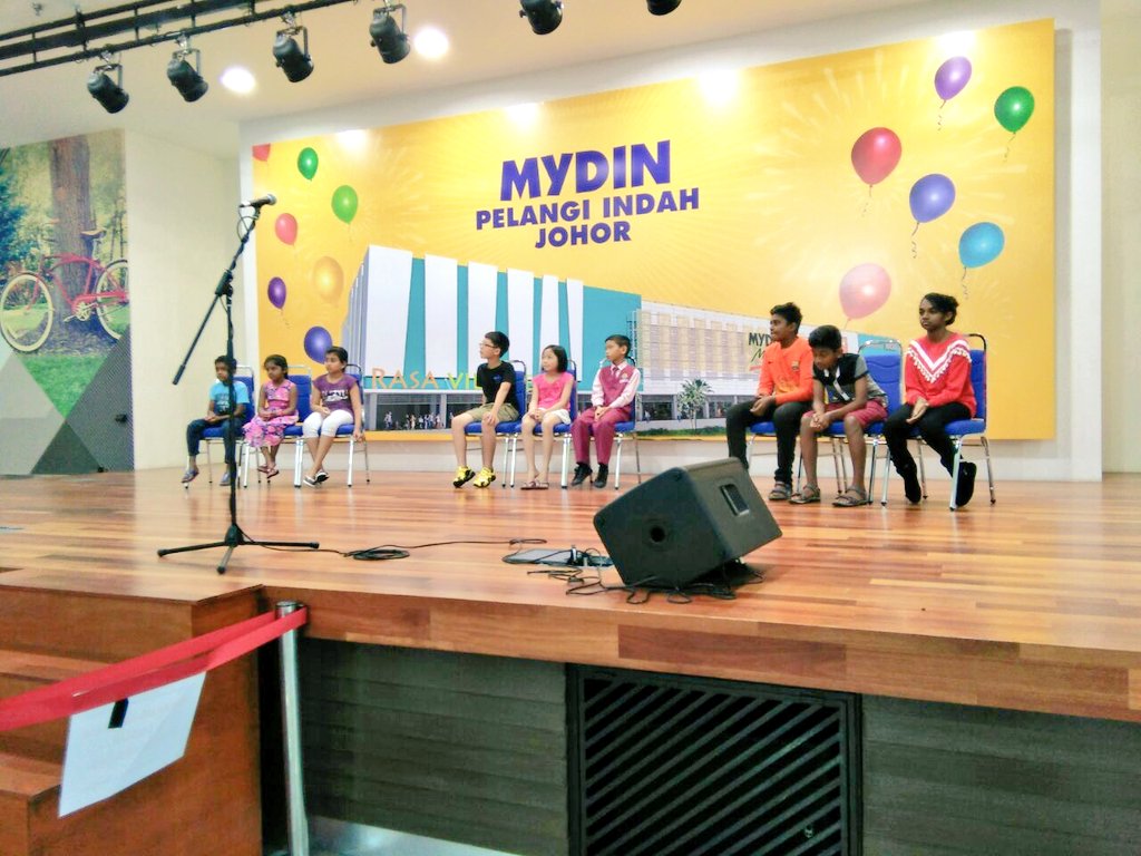 Talent Show - HD Wallpaper 