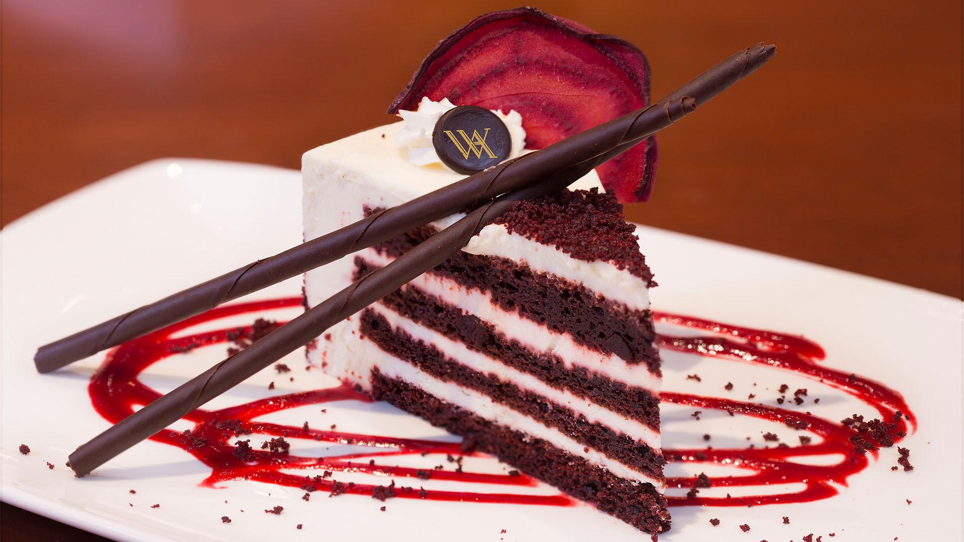Cream And Chocolate Cake - Red Velvet Cake - HD Wallpaper 