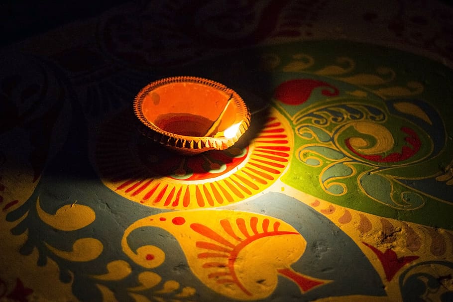 Brown Ceramic Vase, Dia, Dya, Deep, Black, Light, Dark, - Happy Bhai Dooj Wishes - HD Wallpaper 