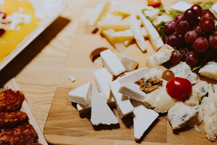 Catering Banquet Table With Different Food Snacks And - White Chocolate - HD Wallpaper 