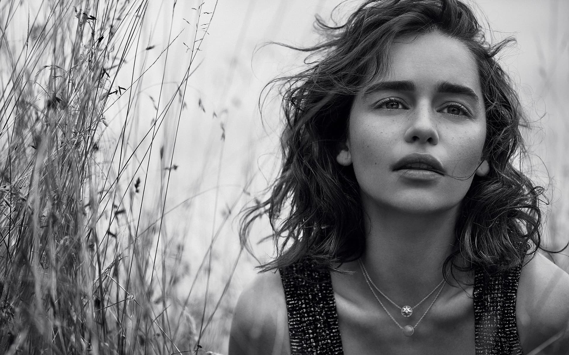 Emilia Clarke Black And White Wallpapers 1080p - Emilia Clarke Wallpaper 1080p - HD Wallpaper 