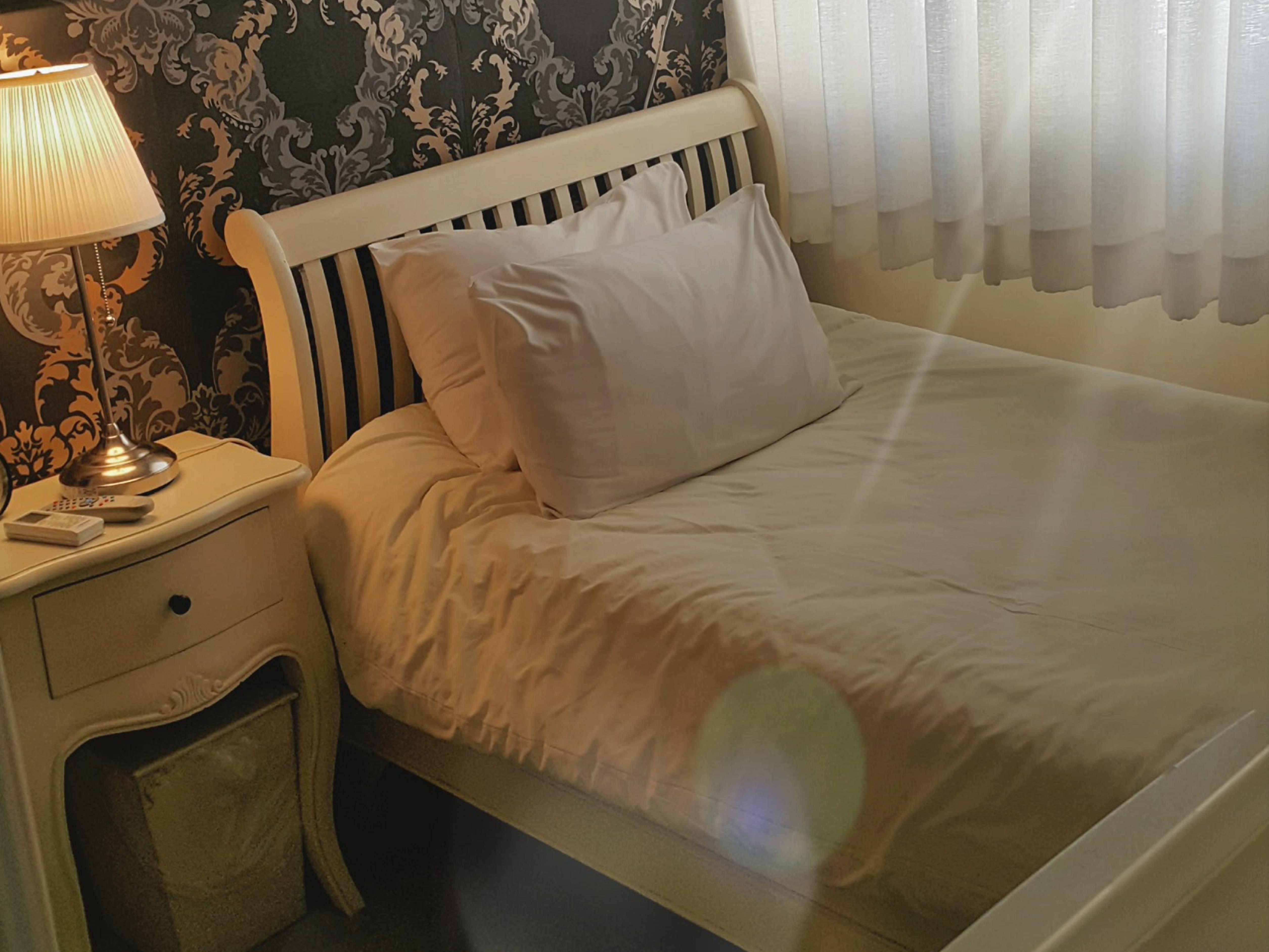 Bed Frame - HD Wallpaper 