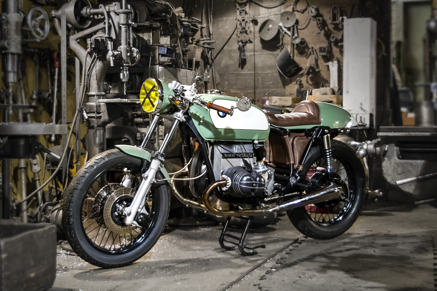 Gudangnya Gambar Dan Hd Wallpaper Keren Pc Komputer - Bmw Cafe Racer Garage - HD Wallpaper 