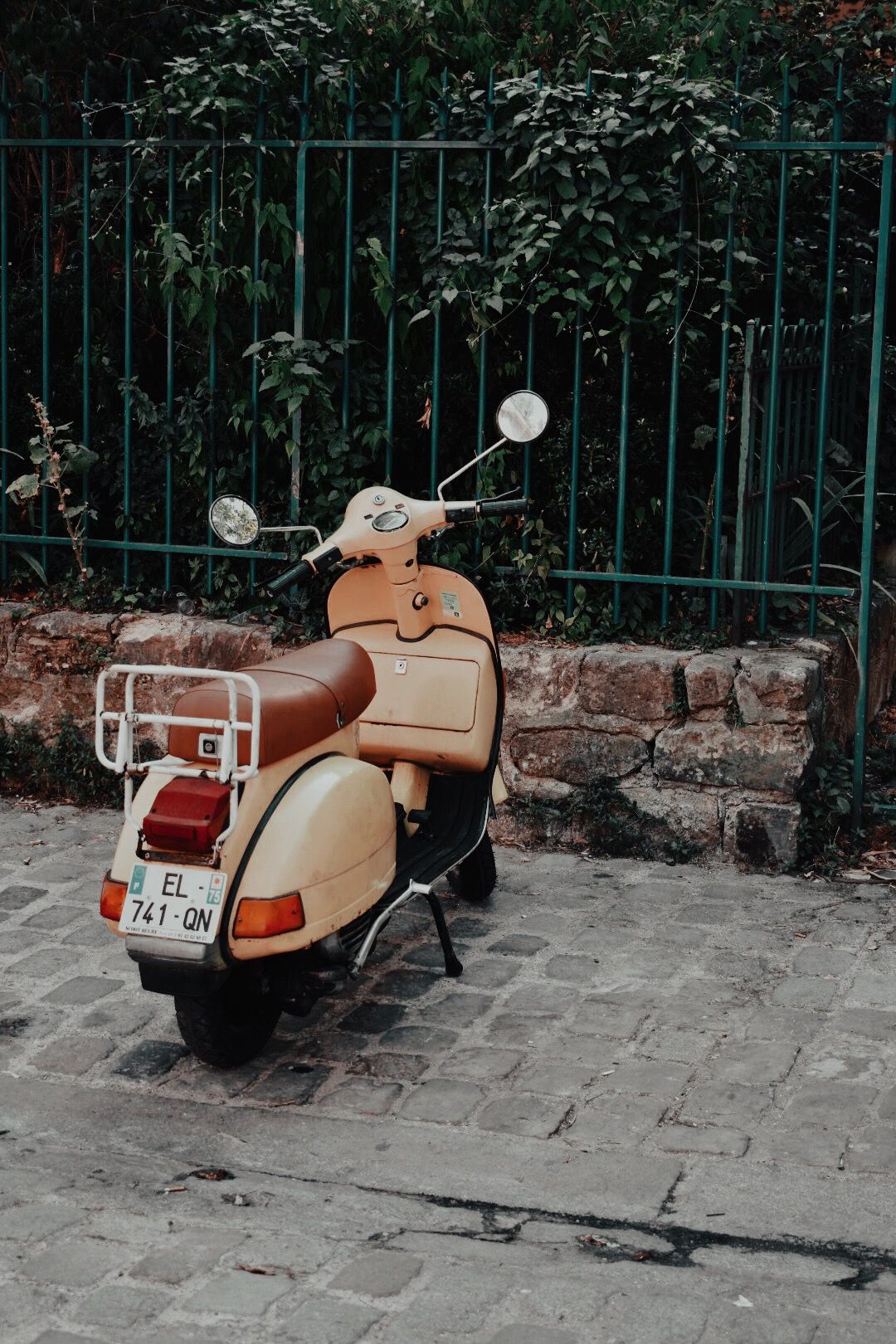 Aesthetic Vespa - HD Wallpaper 