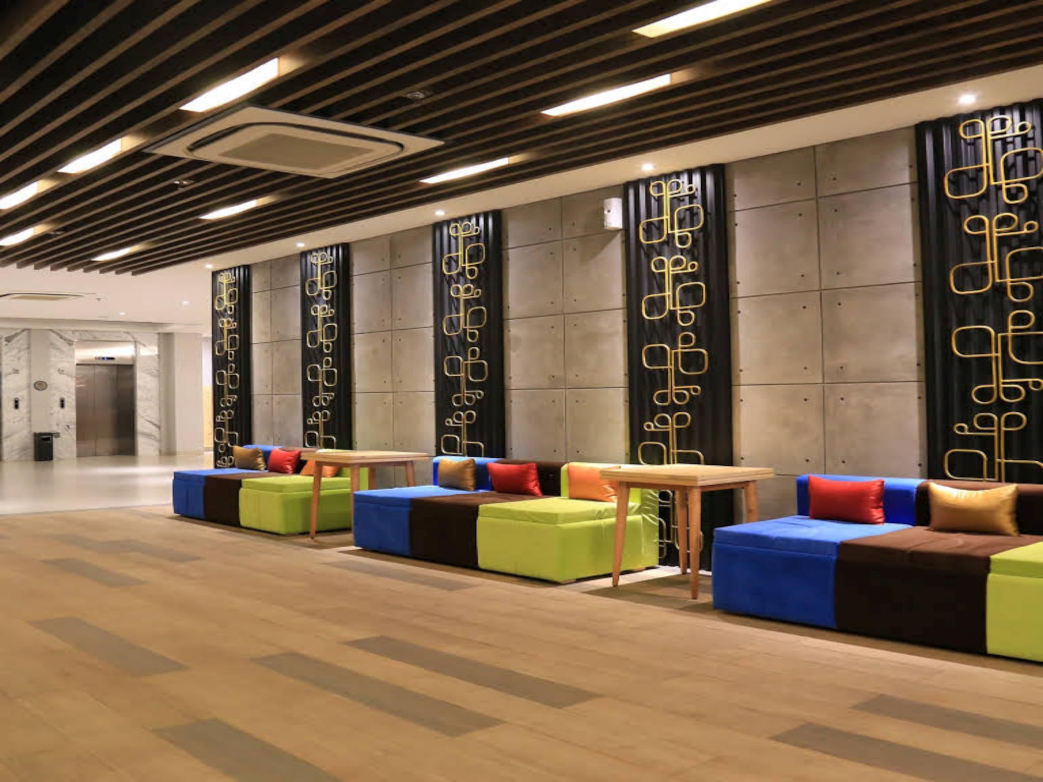 Hotel Ayaartta Malioboro - HD Wallpaper 