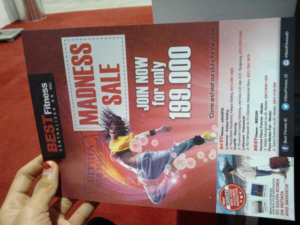 Pretty Reckless Make Me Wanna - HD Wallpaper 